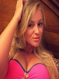 Escort Nina in Sohag